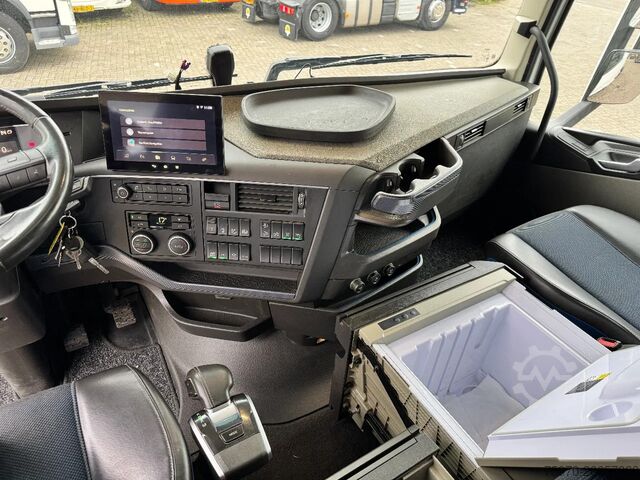 Standard-SZM Volvo FH 460 2022  iShift  iParkCool  iSave