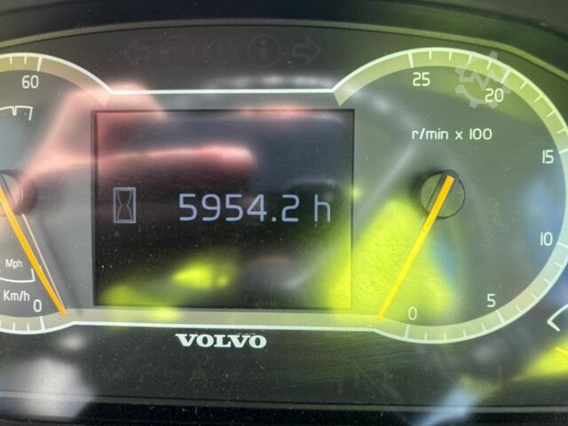 Chargeuse sur pneus Volvo L 90 H