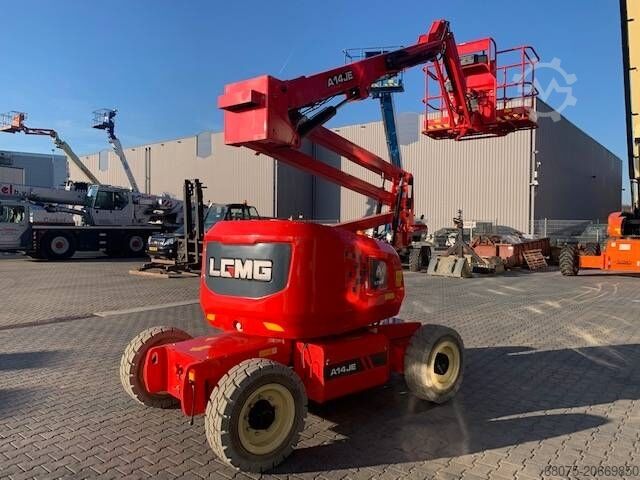 Plate-forme de travail télescopique articulée LGMG A 14 JE