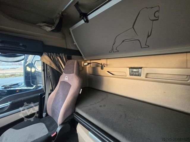 Standard nyergesvontató MAN TGX 18.500 *2X VORHANDEN*ACC*2X TANK * RETARDER