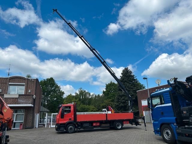 Kamyon üzerine monteli vinç IVECO 120E25 Eurocargo Pritsche +HIAB XS 088 Kran