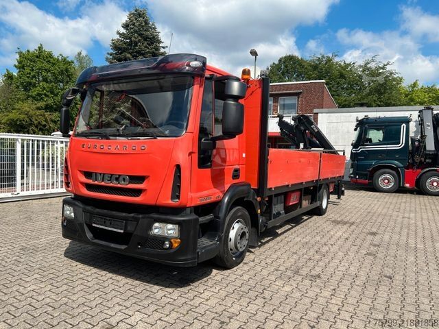 Kamyon üzerine monteli vinç IVECO 120E25 Eurocargo Pritsche +HIAB XS 088 Kran