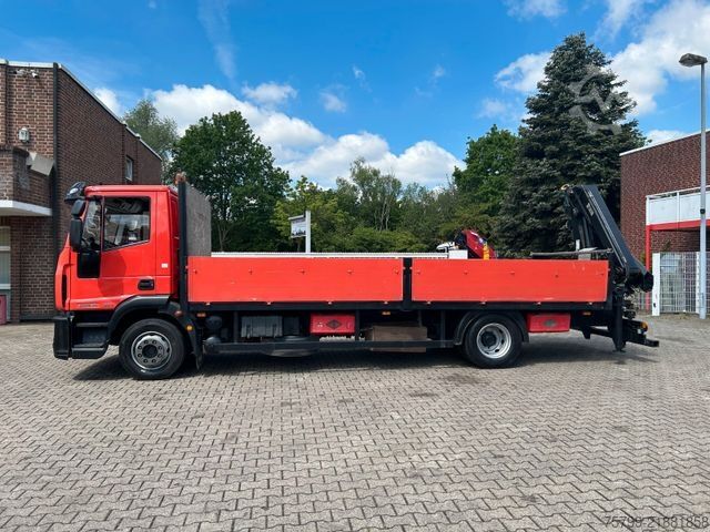 Kamyon üzerine monteli vinç IVECO 120E25 Eurocargo Pritsche +HIAB XS 088 Kran
