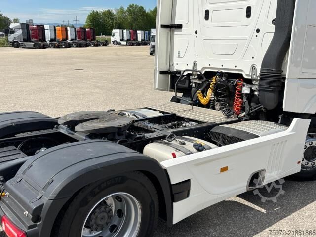 Cap tractor standard  Actros 1848 LS