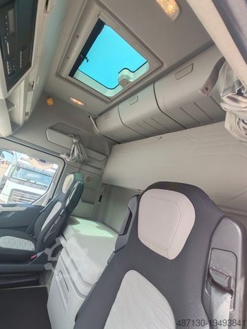 Standard nyergesvontató FORD F-MAX 500