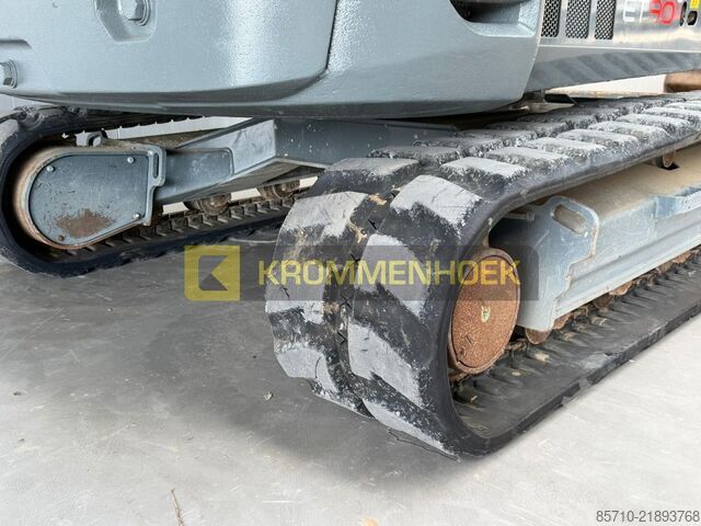 Escavatore midi Wacker Neuson ET 90 Powertilt