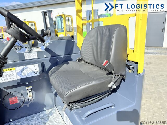 Chariot élévateur multidirectionnel Combilift CB4500 GAS TRIPLEX 6400 FORK POSITIONER