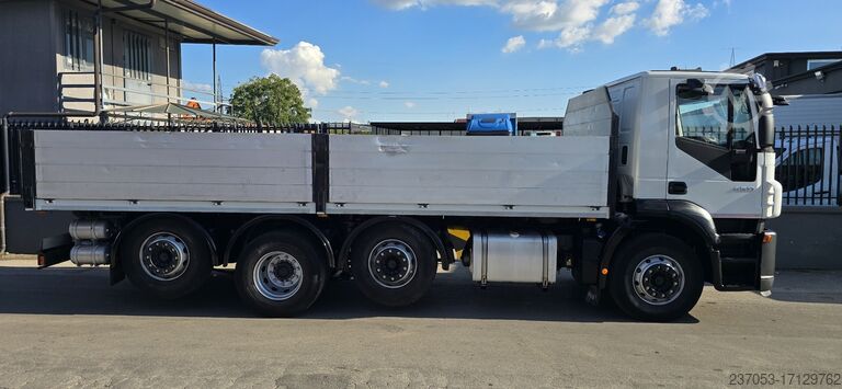 Telehoist yük taşıyıcı kamyon Iveco 