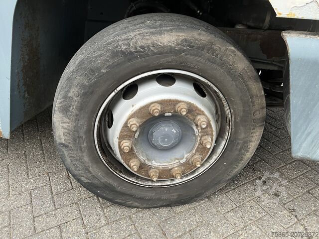 Standard tractor Terberg YT 182 / Cummins - Allison / Hefschotel / 2007