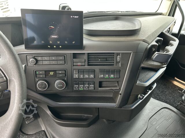 Standard tractor Volvo FH 500 Globetrotter XL / VEB+ / 2 Tanks / New T...