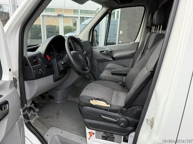 High + long box truck VW crafter 2.0tdi 136pk L2H2 laadklep