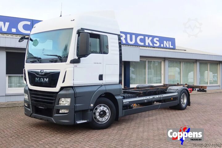 Chassis cab MAN TGX 18 .340 4x2 Full air Chassis, twist locks