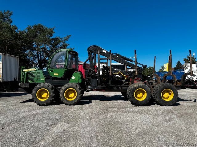 Forestry vehicle John Deere 1210E 10m CF710 KRAN