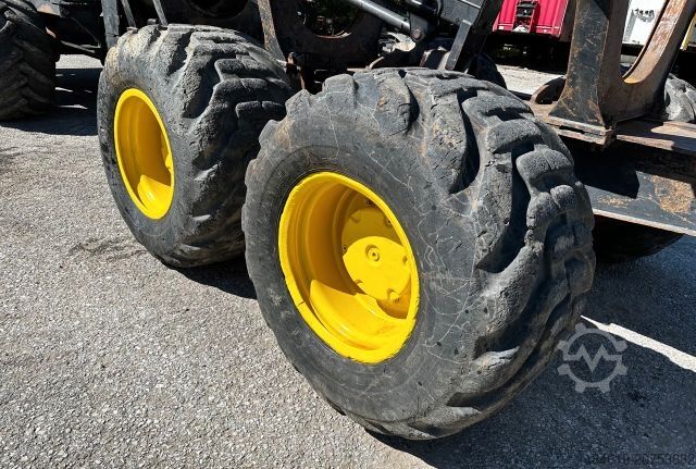 Forestry vehicle John Deere 1210E 10m CF710 KRAN