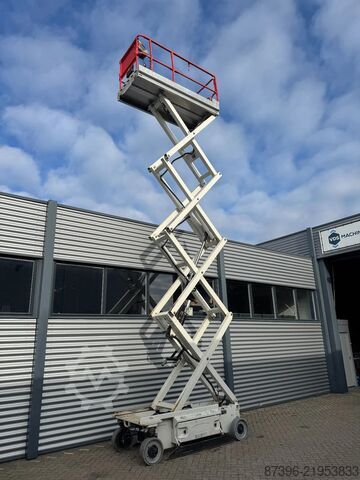Sakselevator JLG 2646ES Hoogwerker Schaarhoogwerker
