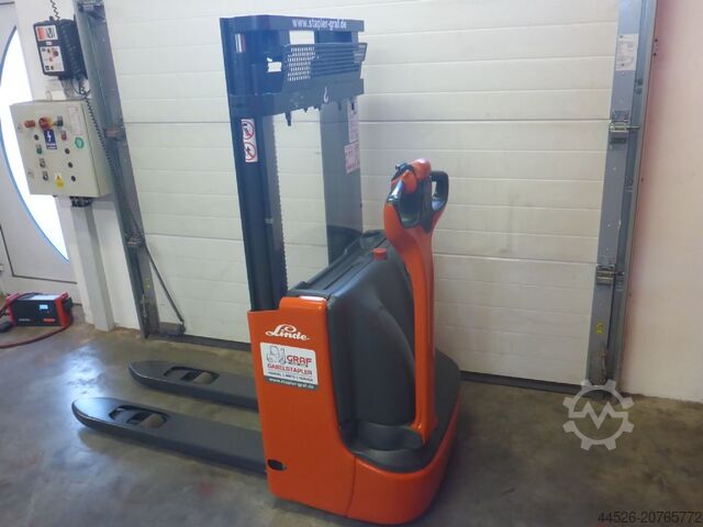 High Lift stacker Linde L12