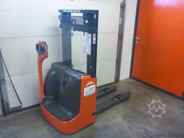 High Lift stacker Linde L12
