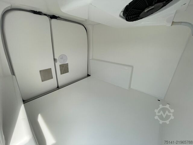 Soğutucu kasa panelvan Nissan Townstar