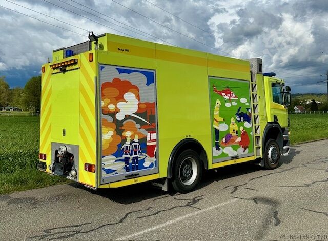 Fire engine Scania 124C 420 4x4 TLF