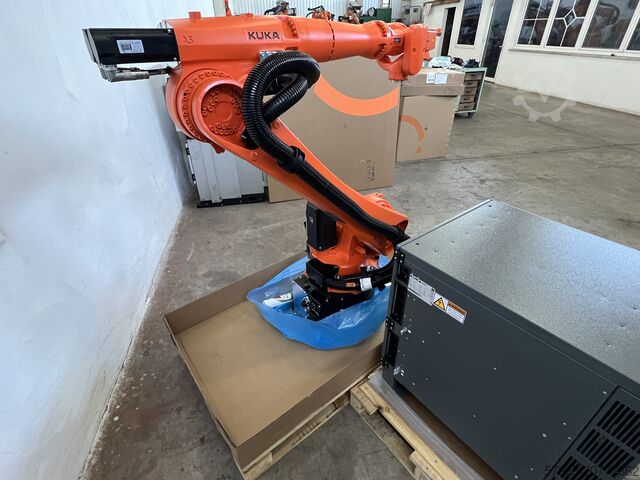Robot przemysłowy KUKA KR16 R2010 KRC5 NEU