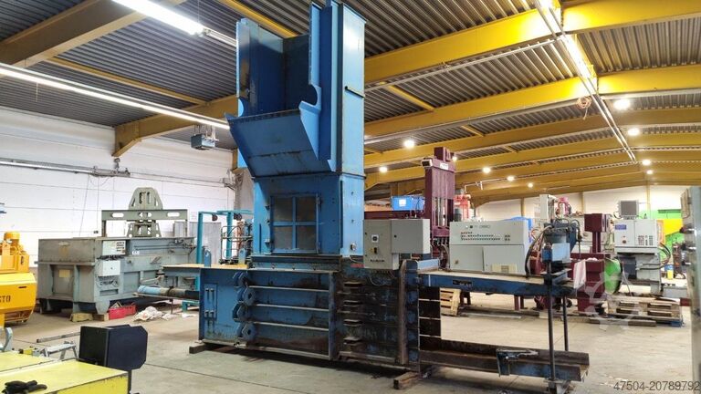 Bale press Paal Pacomat II