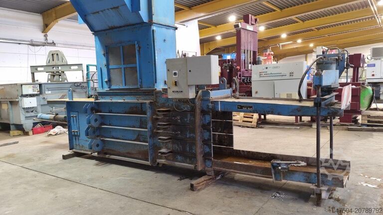 Bale press Paal Pacomat II
