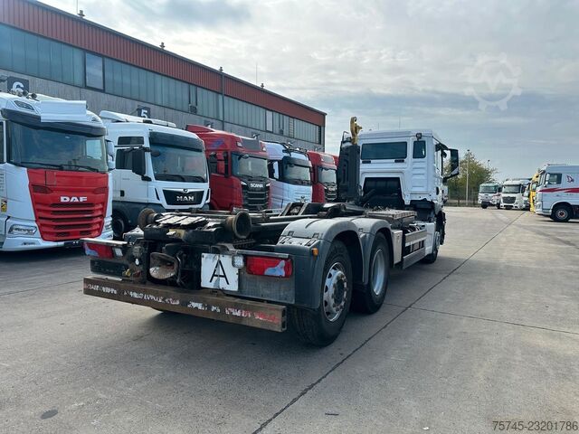 Autocamion cu cârlig pentru containere MAN TGS 26.470 * HYVA * ACC * LENK-LIFT * 6X2 * TÜV
