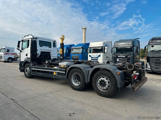Autocamion cu cârlig pentru containere MAN TGS 26.470 * HYVA * ACC * LENK-LIFT * 6X2 * TÜV