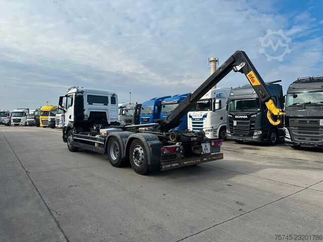 Autocamion cu cârlig pentru containere MAN TGS 26.470 * HYVA * ACC * LENK-LIFT * 6X2 * TÜV