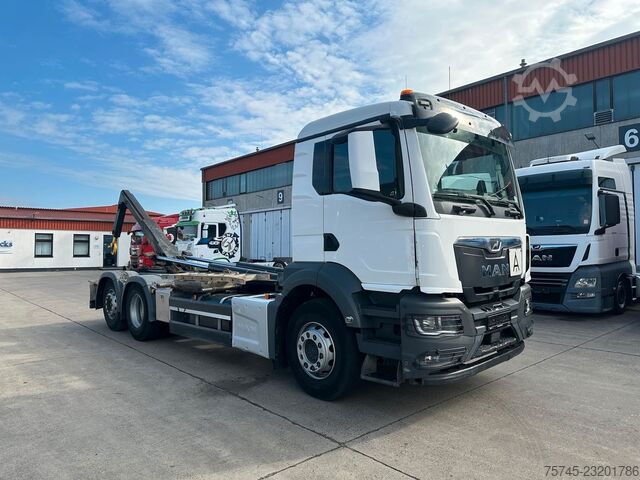 Autocamion cu cârlig pentru containere MAN TGS 26.470 * HYVA * ACC * LENK-LIFT * 6X2 * TÜV