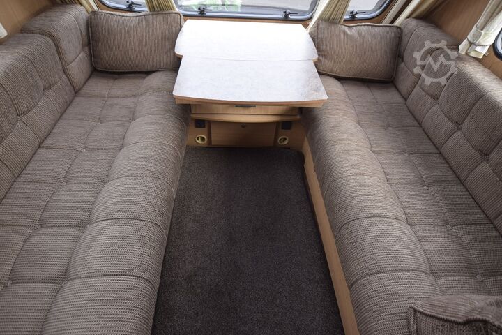 Caravana  Elddis Odyssey 462 mit Mover und Vorzelt