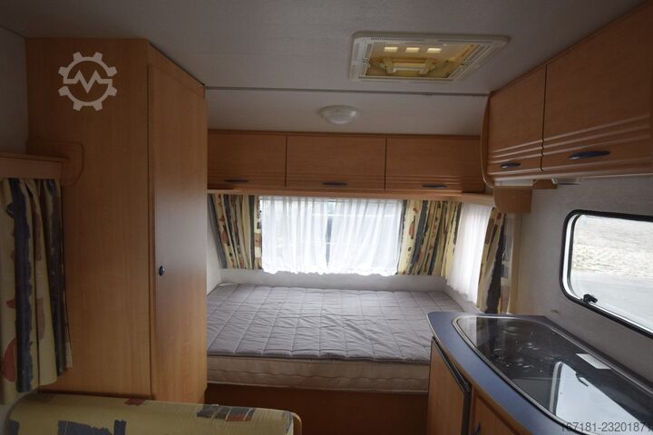 Caravana CARAVELAIR Antares 390 mit Vorzelt