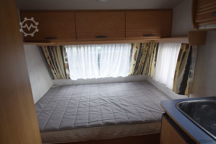 Caravana CARAVELAIR Antares 390 mit Vorzelt