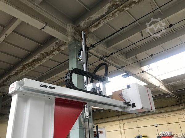 Formsprutningsmaskin Ferromatik Milacron Magna T(MTs) 150-450