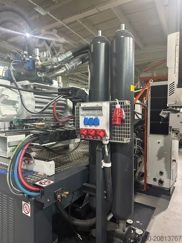 Formsprutningsmaskin Ferromatik Milacron K-TEC 350-2650