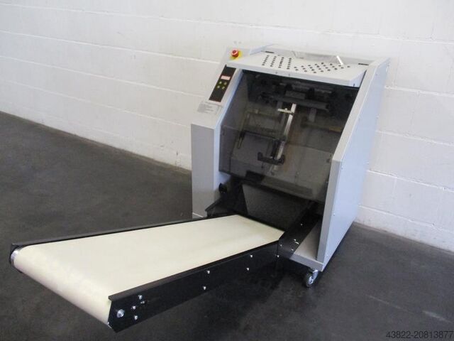 Folie-verpakkingsmachine met transportband Minipack-Torre Mailbag