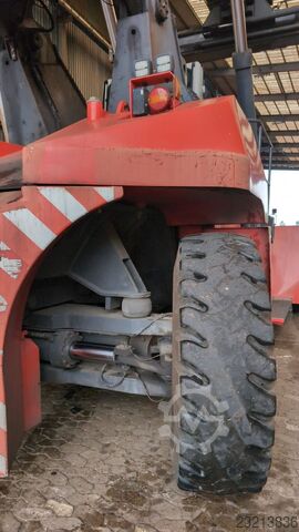 Reachstacker a contenitore pieno CVS Ferrari F500RS3