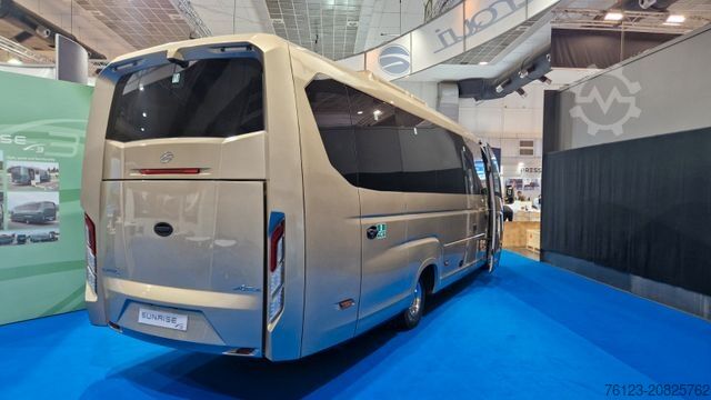 Minibus IVECO Daily 70 Vorlauffahrzeug Ferqui Sunrise 2,5 m B