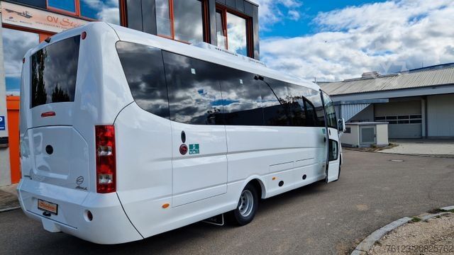 Minibus IVECO Daily 70 Vorlauffahrzeug Ferqui Sunrise 2,5 m B