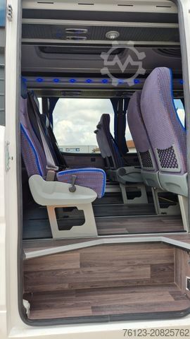 Minibus IVECO Daily 70 Vorlauffahrzeug Ferqui Sunrise 2,5 m B