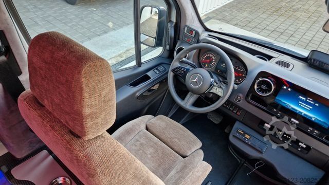 Kleinbus MERCEDES-BENZ 519 und 517 Glasdach XXL  20 Sitze Stock