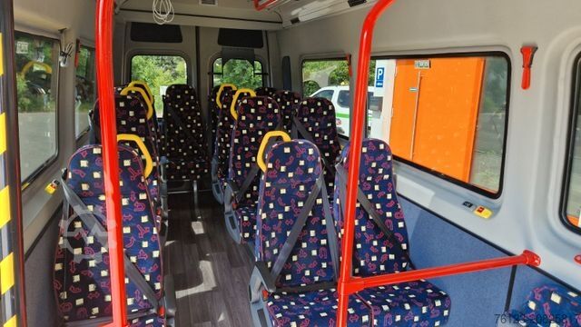 Minibus MERCEDES-BENZ 517 / 515 Frontniederflur mit  Ada Systeme