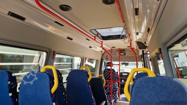 Minibus MERCEDES-BENZ 517 / 515 Frontniederflur mit  Ada Systeme
