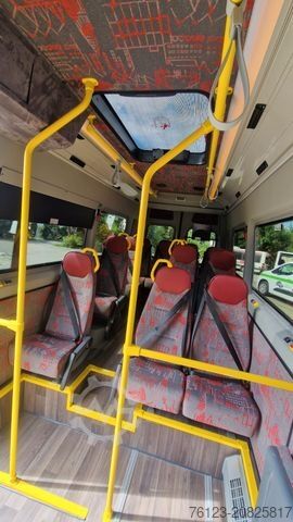 Minibus MERCEDES-BENZ 517 / 515 Frontniederflur mit  Ada Systeme