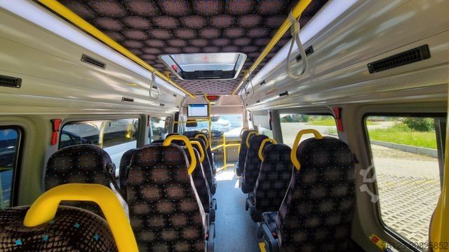 Minibus MERCEDES-BENZ Sprinter 517 Heckniederflur Vorlauffahrzeug