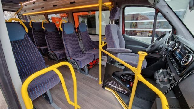 Minibus MERCEDES-BENZ Sprinter 517 Heckniederflur Vorlauffahrzeug