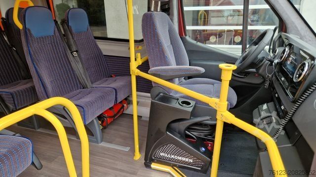 Minibus MERCEDES-BENZ Sprinter 517 Heckniederflur Vorlauffahrzeug