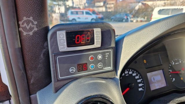 Autobus miejski MERCEDES-BENZ 3 x Lagerfahrzeug Bürgerbus Niederflur 9 Sitze