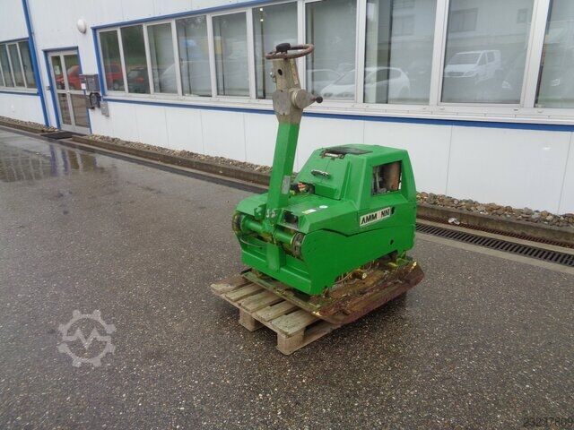 Furgão Ammann AVH 100/20