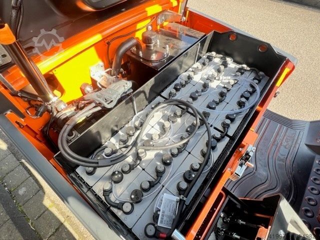 Elektrische vorkheftruck met 4 wielen Doosan B20 NSC